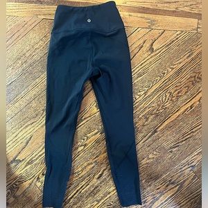 Very lightly worn lulu leggings. They don’t fit me 😢. Great shape for you!